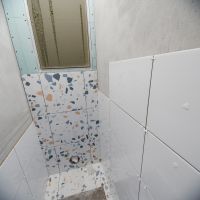 Облицовка стен в туалете, керамическая плитка