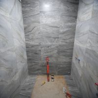 Облицовка стен керамогранитом (ЖК Михайловский Парк)
