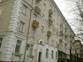 Cерия дома - кирпичная сталинка, пятиэтажка