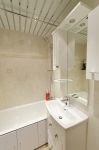 Облицовка стен плиткой Kerama Marazzi в ванной комнате