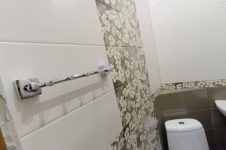 Аксессуар в туалете