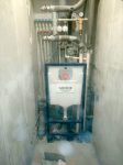 Установка инсталляции Grohe в туалете на подвесной унитаз