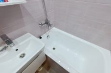 Новая ванна Roca 120 см.