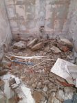 Демонтаж поддона на полу в ванной