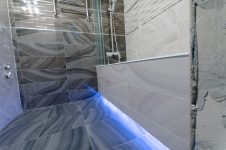 Светодиодная подсветка под ванной