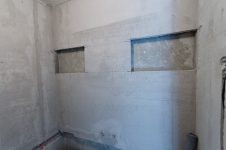 Устройство двух ниш в стене (над ванной)