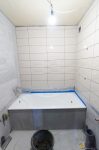 Работа с плиткой в ванной комнате