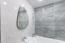 Плитка и керамогранит под камень